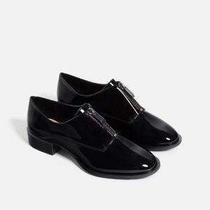 Zara | Women's Zippered Flats